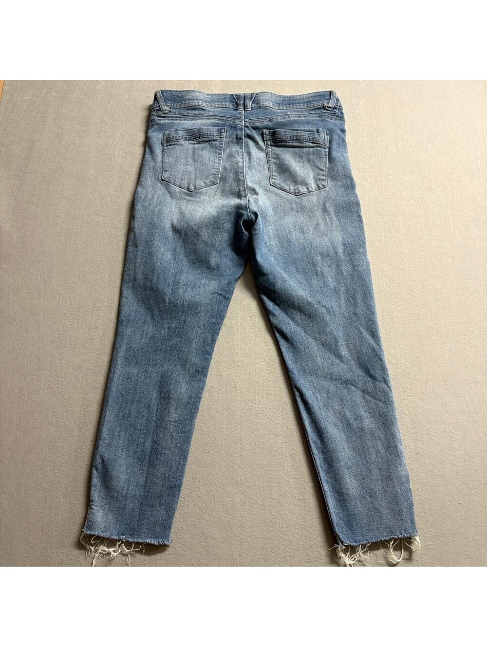 Democracy Ab Technology Crop Jeans Womens 14 Blue Distressed Raw Hem Stretch - Picture 8 of 10